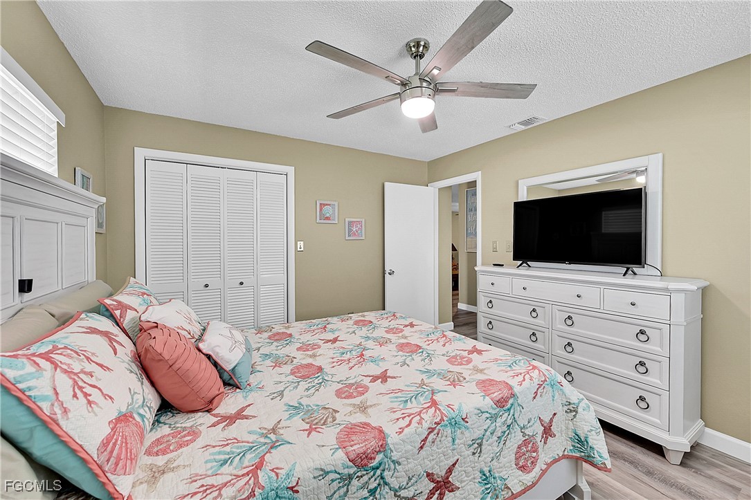 15804  Missouri Street