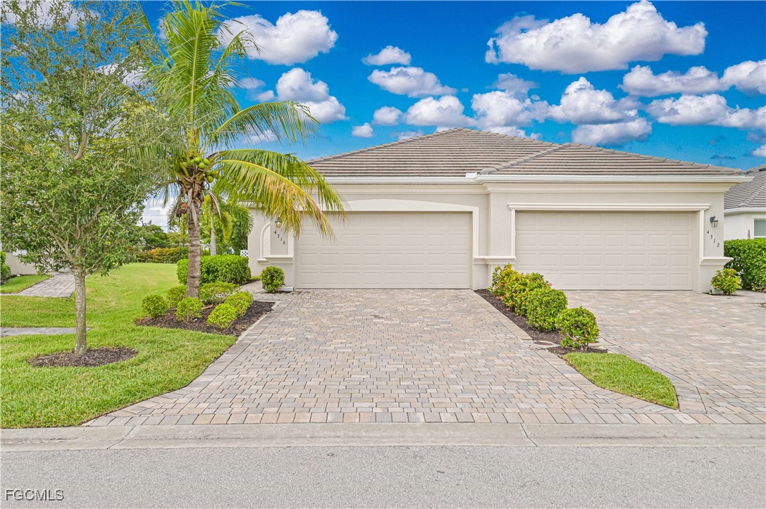 4316  Lemongrass Drive