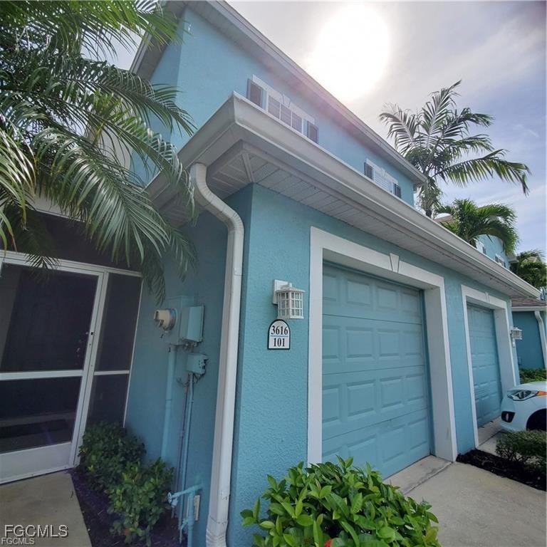 3616  Pine Oak Circle, Apt 101