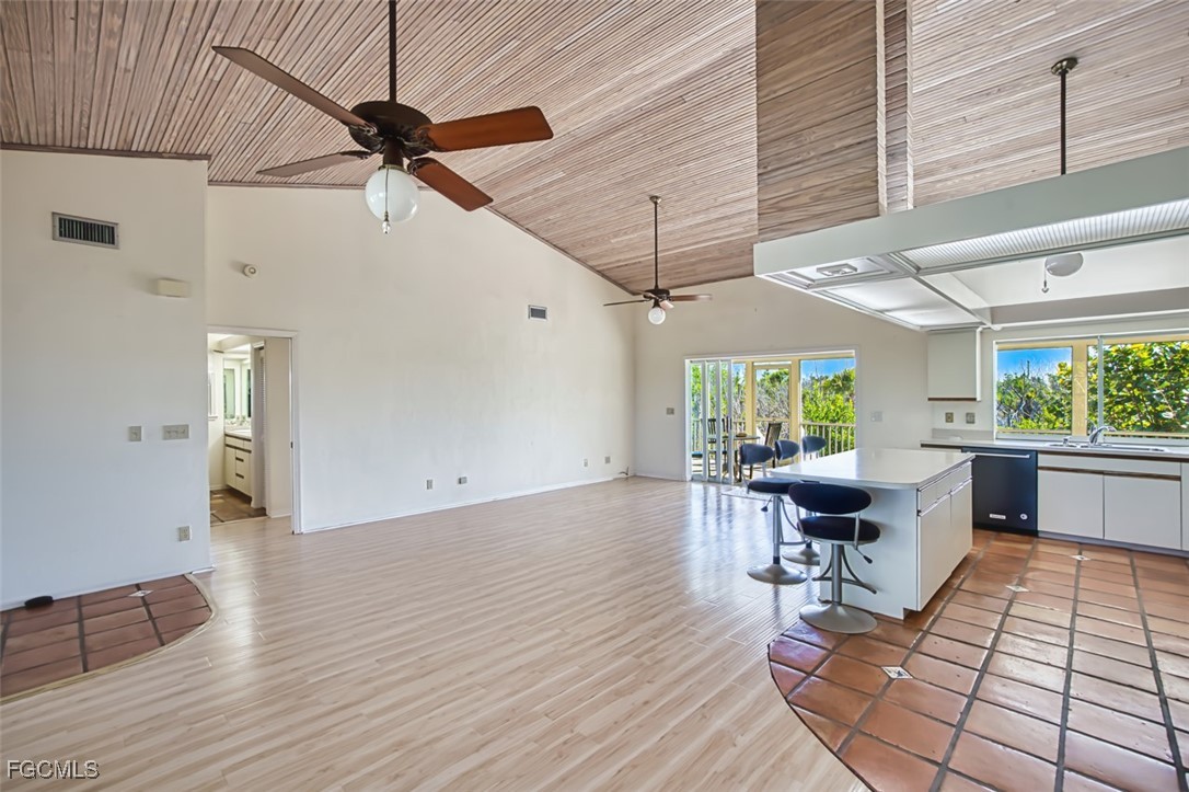 1769  Bowmans Beach Road