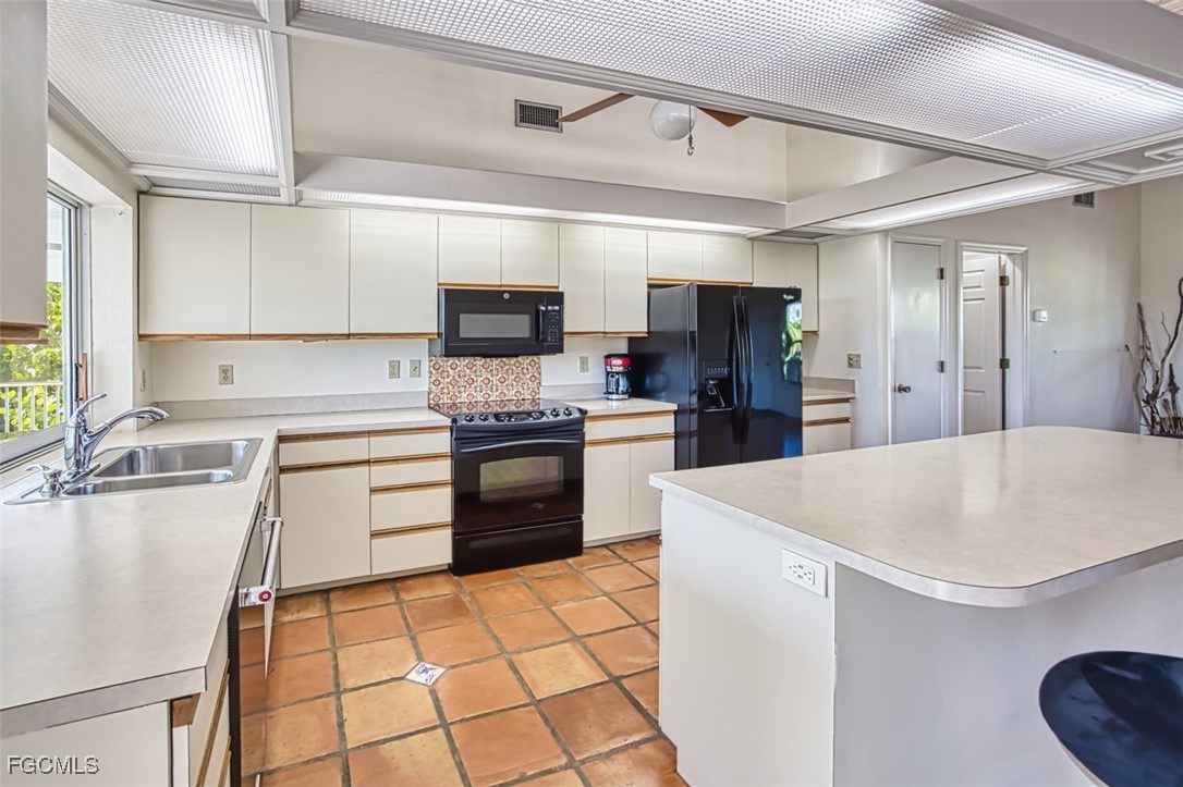 1769  Bowmans Beach Road