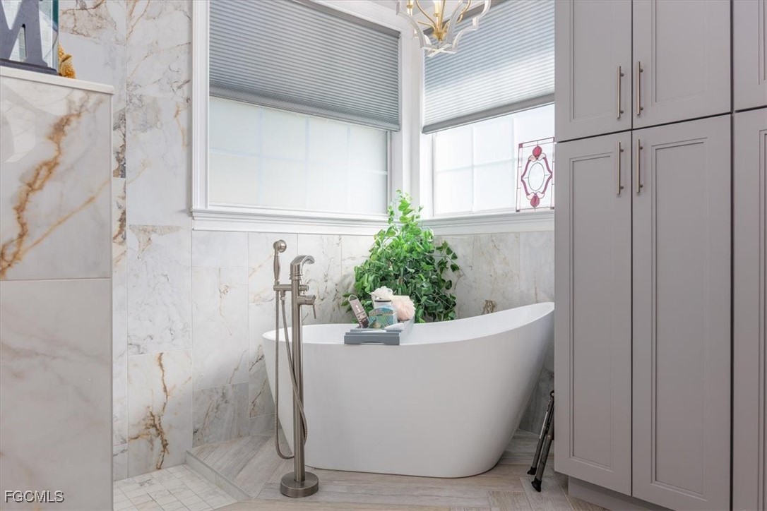 17100  Wrigley Circle