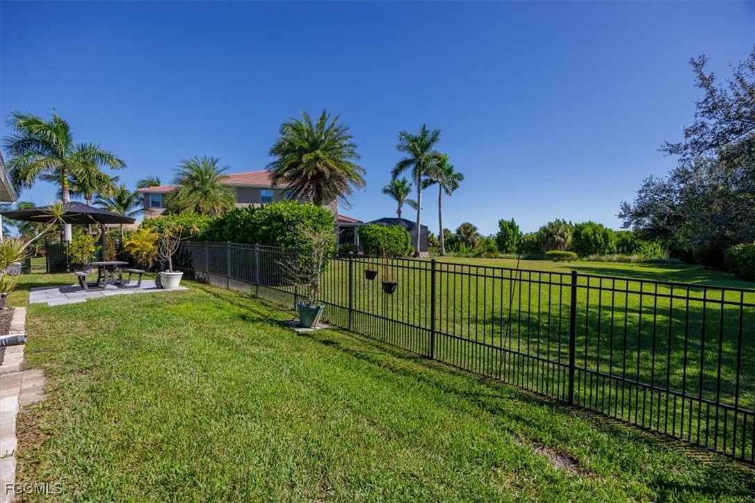 17100  Wrigley Circle