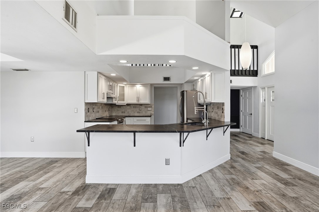 330  Prather Drive