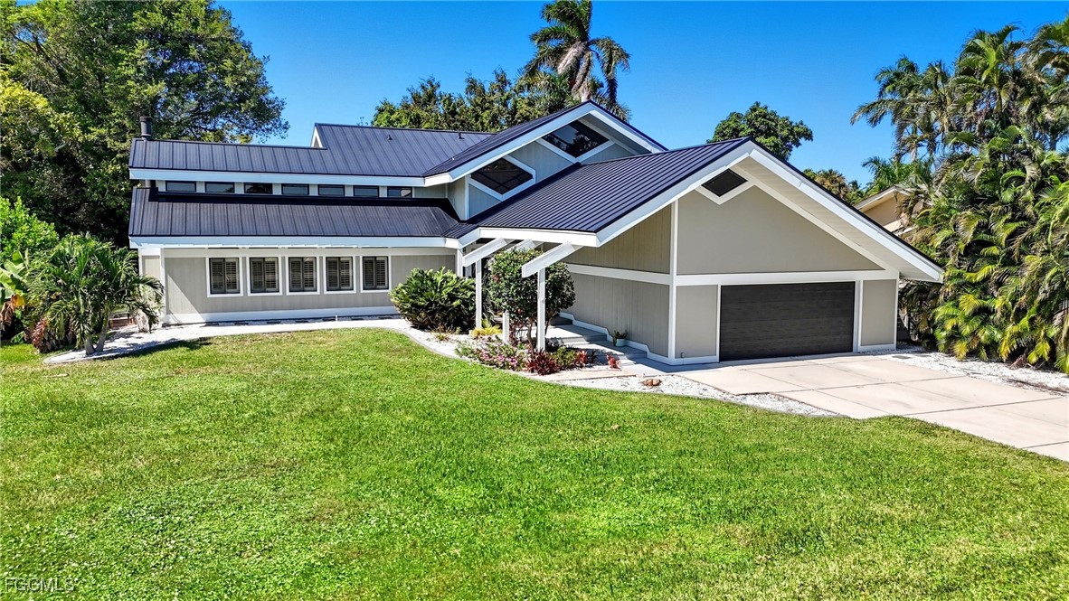 330  Prather Drive