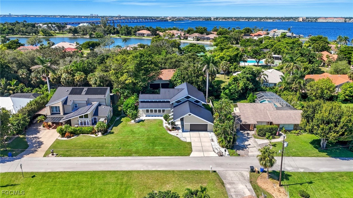 330  Prather Drive