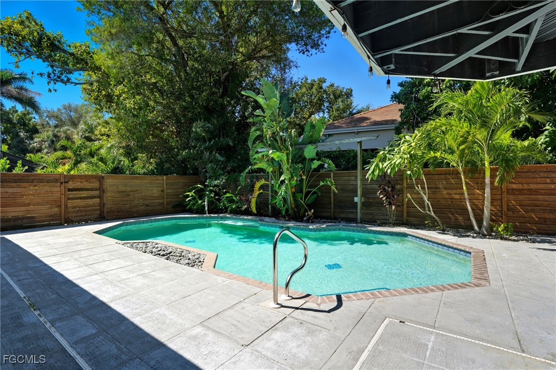 330  Prather Drive
