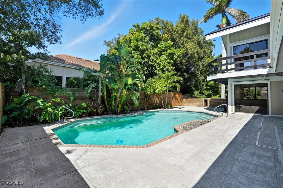 330  Prather Drive