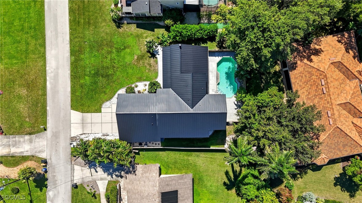 330  Prather Drive
