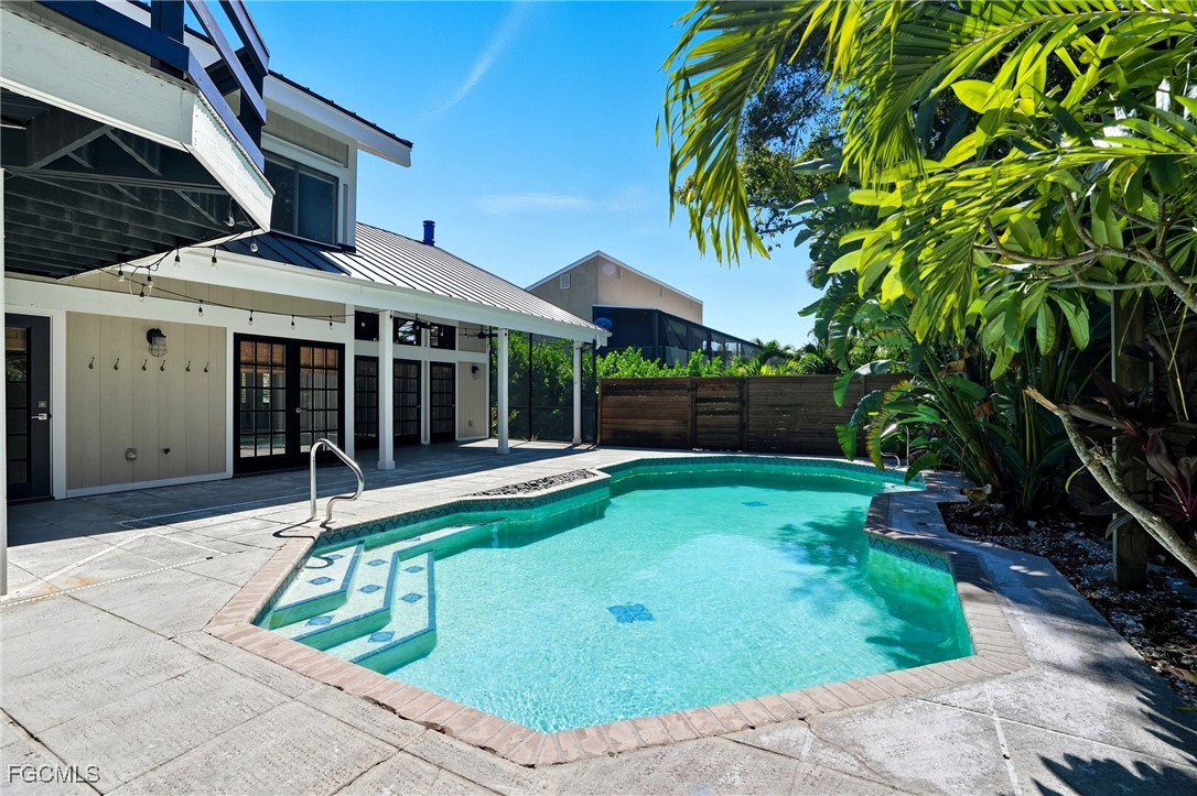 330  Prather Drive