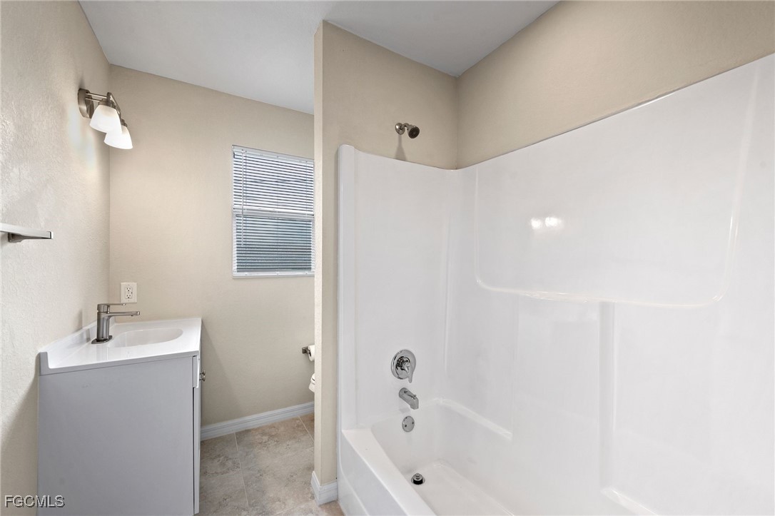 2222 / 2224  Virginia Avenue