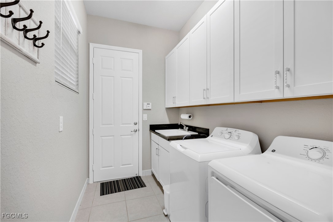 11530  Foxbriar Lane