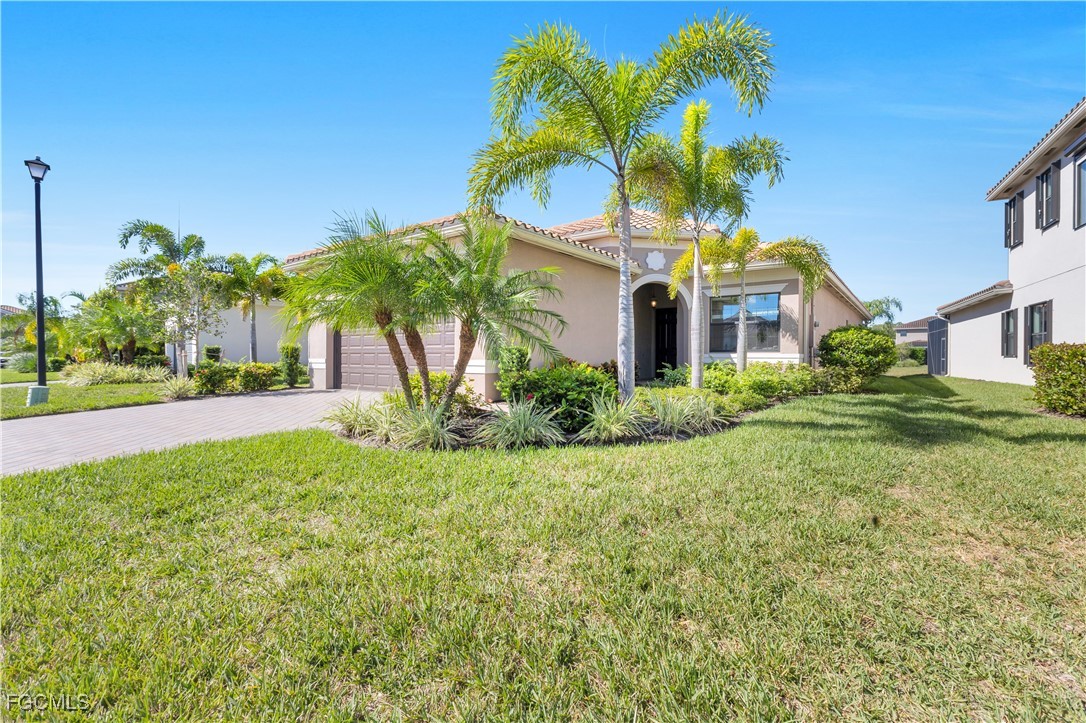 11530  Foxbriar Lane