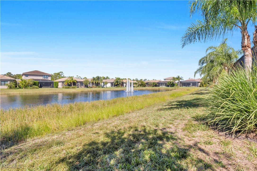 11530  Foxbriar Lane