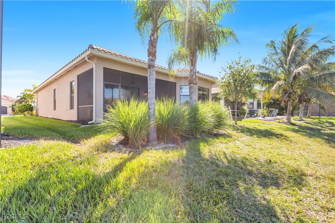 11530  Foxbriar Lane