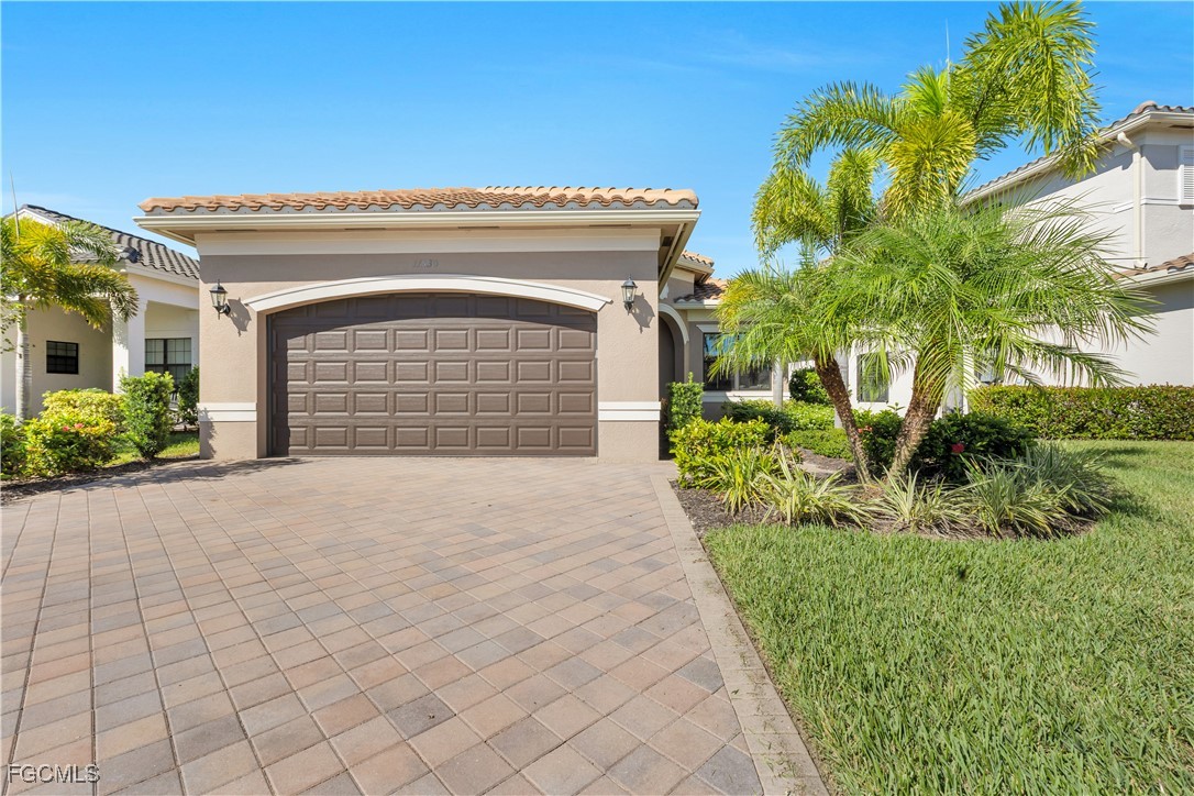 11530  Foxbriar Lane
