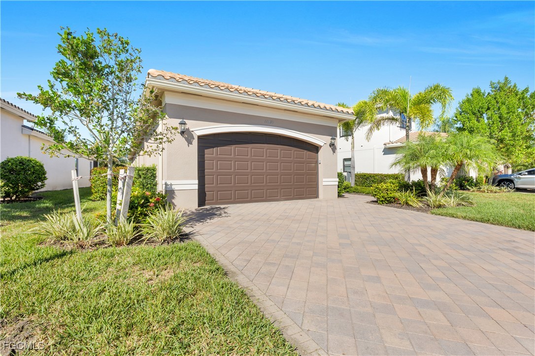 11530  Foxbriar Lane