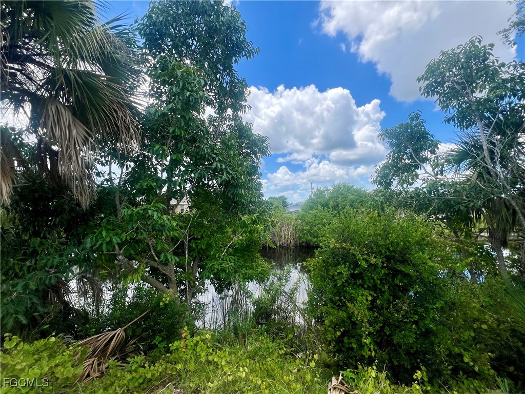 530 NW 18th Place