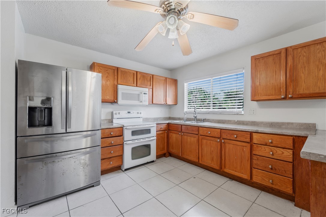 4056 S Edgewater Circle