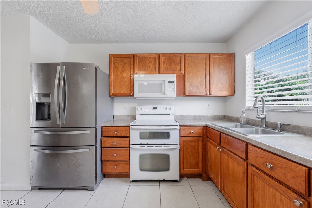 4056 S Edgewater Circle