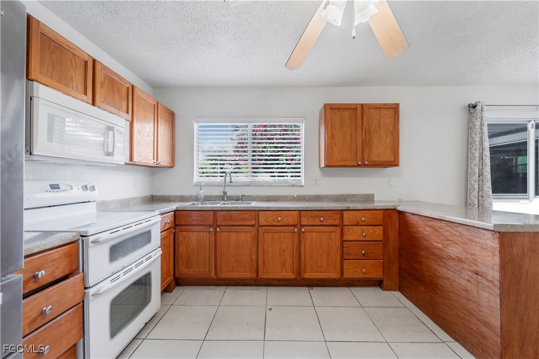 4056 S Edgewater Circle