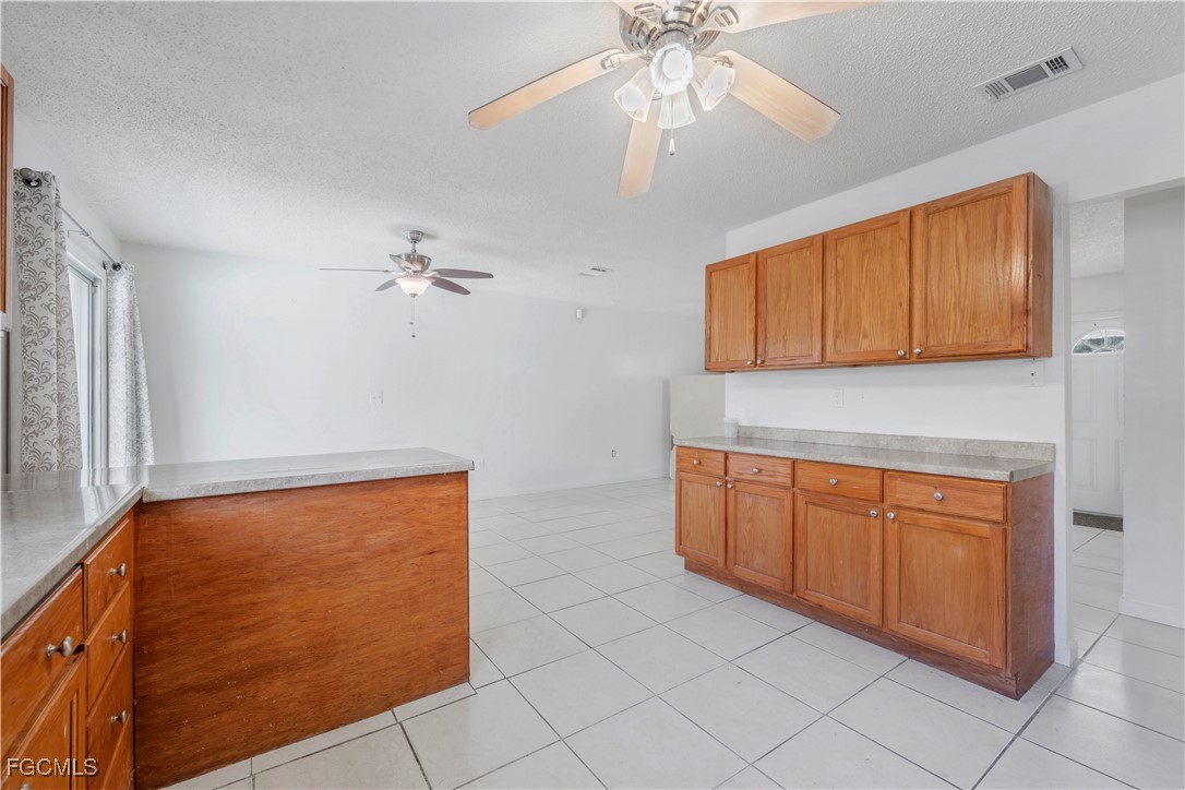 4056 S Edgewater Circle