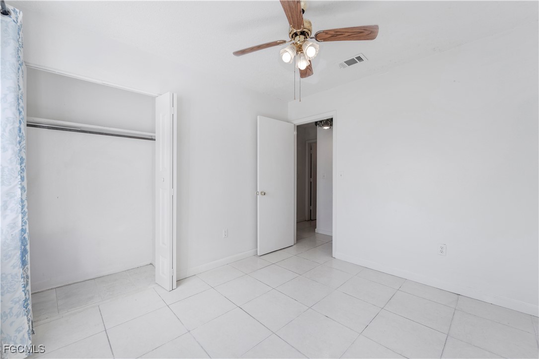 4056 S Edgewater Circle