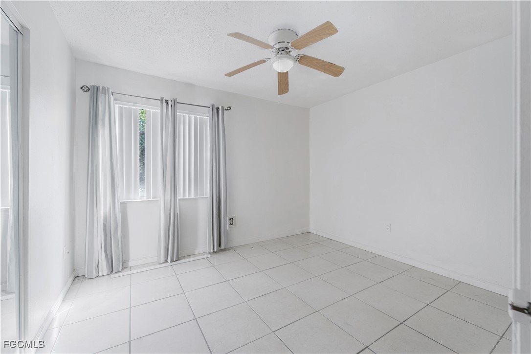 4056 S Edgewater Circle