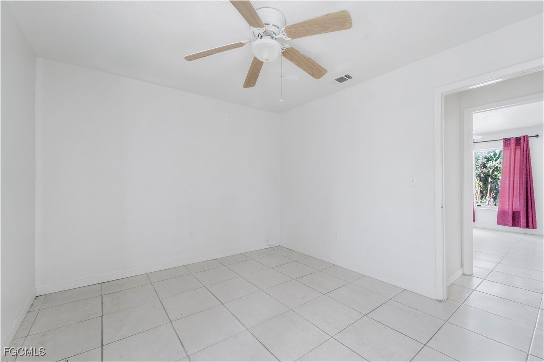 4056 S Edgewater Circle