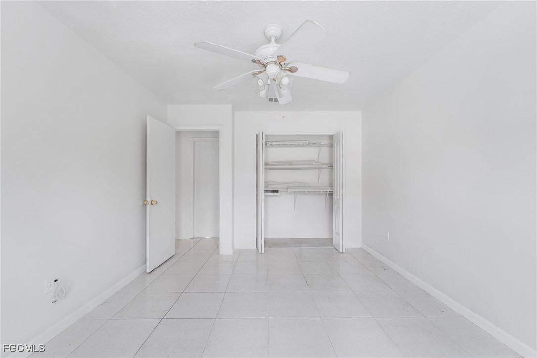 4056 S Edgewater Circle