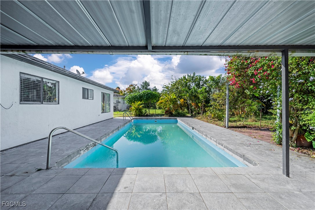 4056 S Edgewater Circle