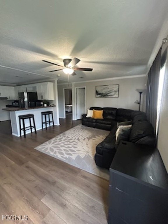 651  Hunting Club Avenue