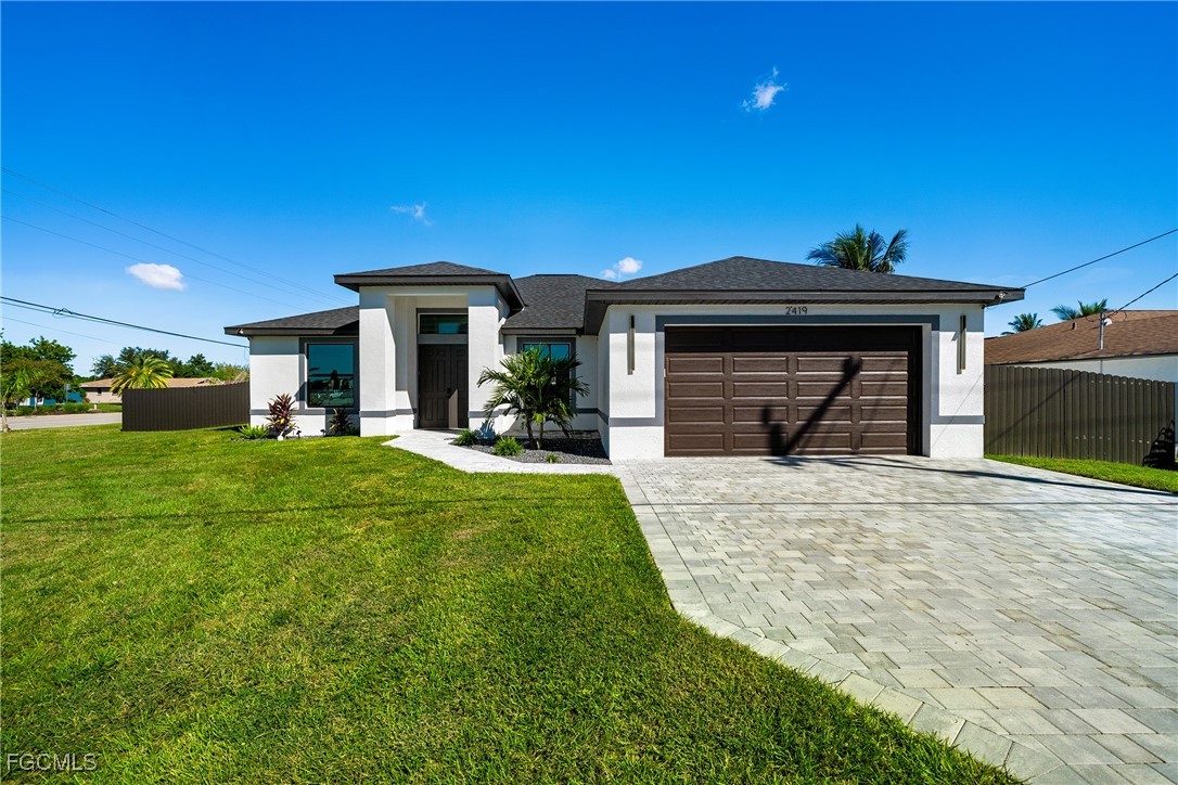 2419  Country Club Boulevard