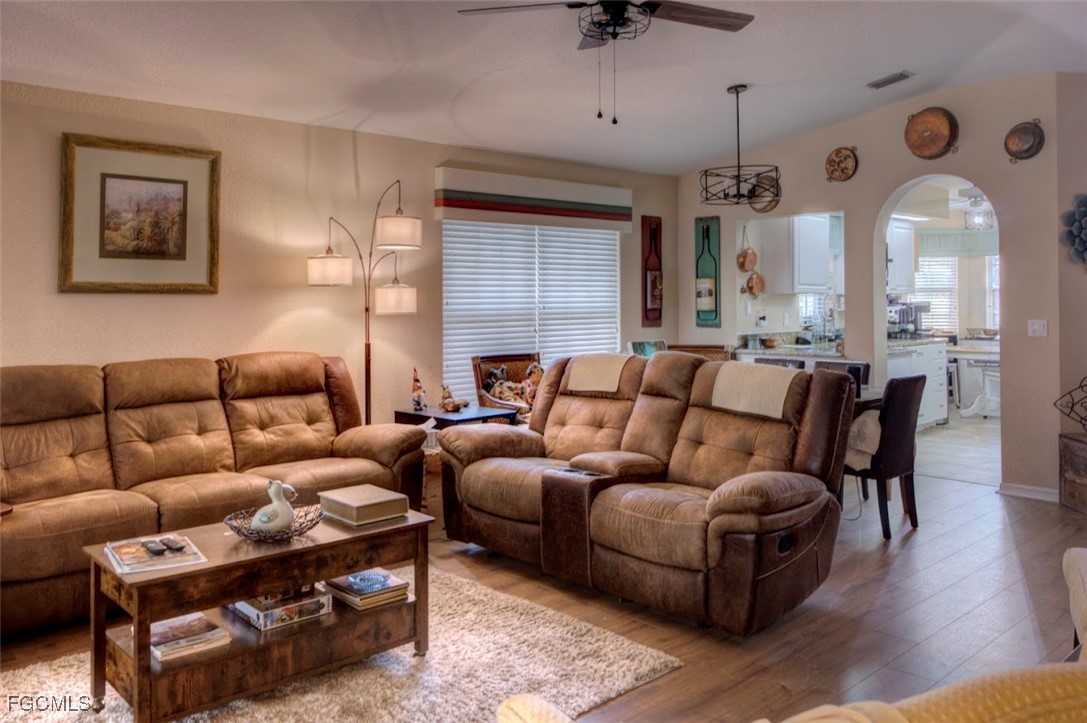 1931  Corona Del Sire Drive