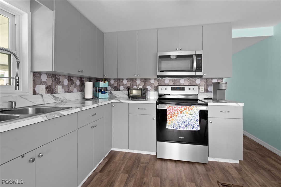 2012 S Olga Drive, Apt 25