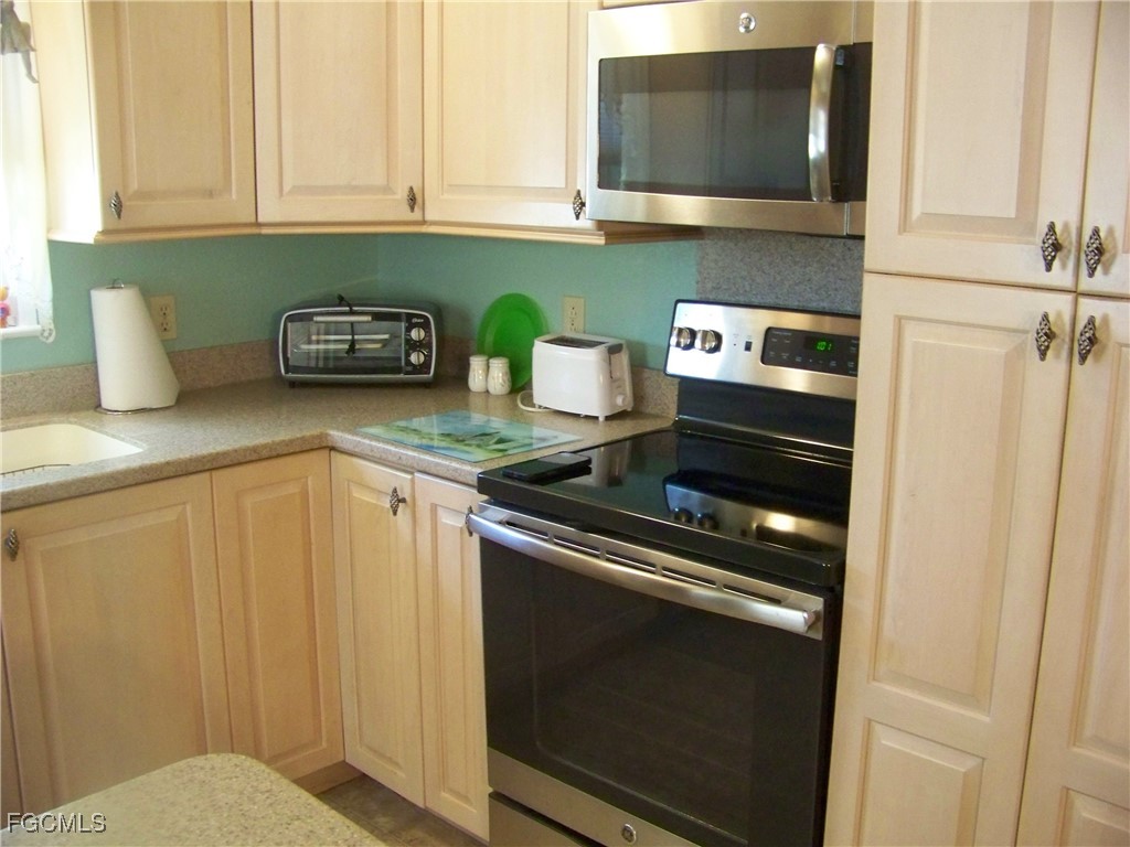 15550  Burnt Store Road, Apt 94