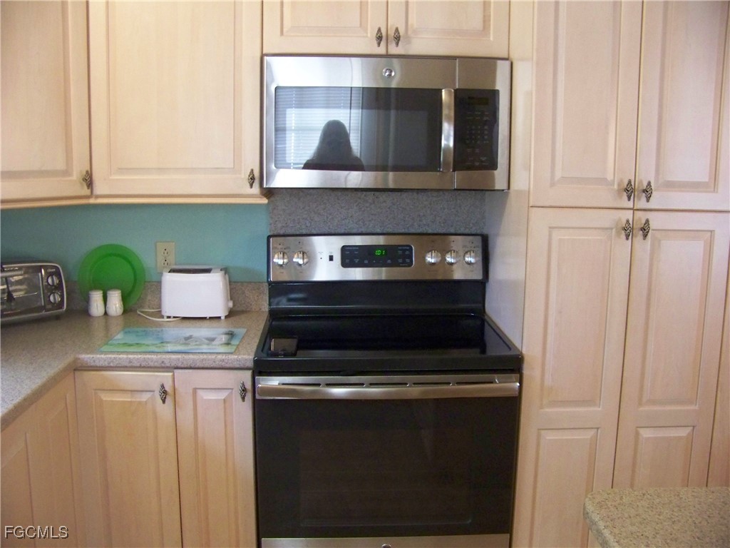 15550  Burnt Store Road, Apt 94
