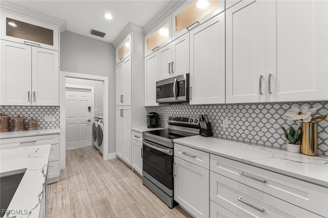 12721  Meadow Pine Lane