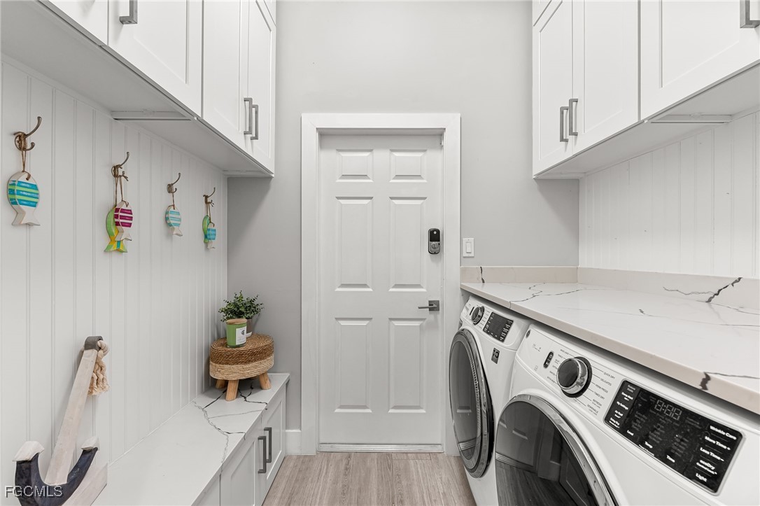 12721  Meadow Pine Lane