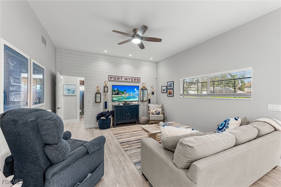 12721  Meadow Pine Lane