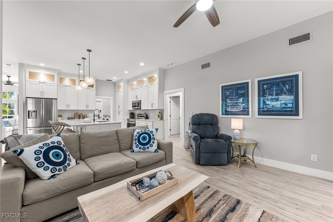 12721  Meadow Pine Lane