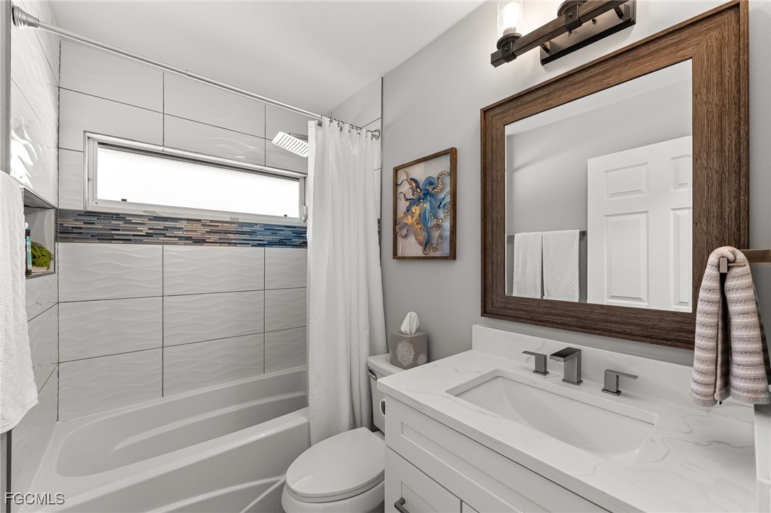 12721  Meadow Pine Lane