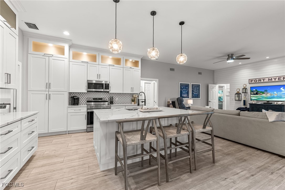 12721  Meadow Pine Lane