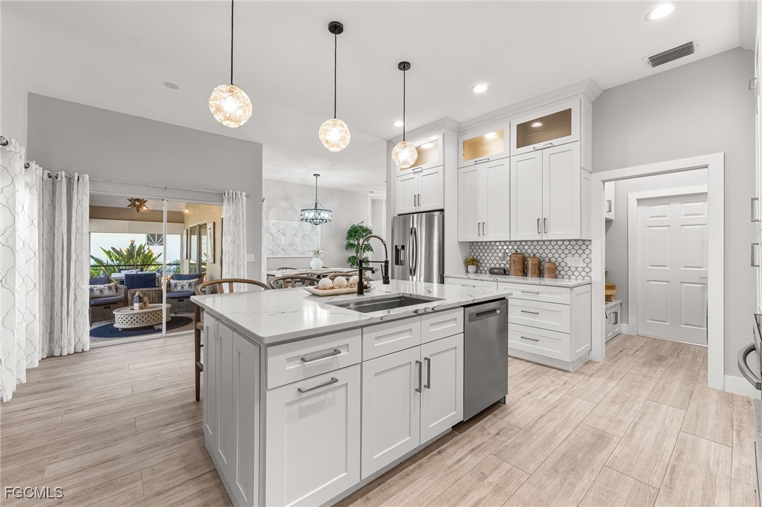 12721  Meadow Pine Lane