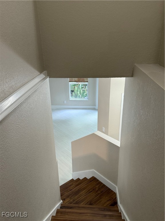 8689  Spring Mountain Way