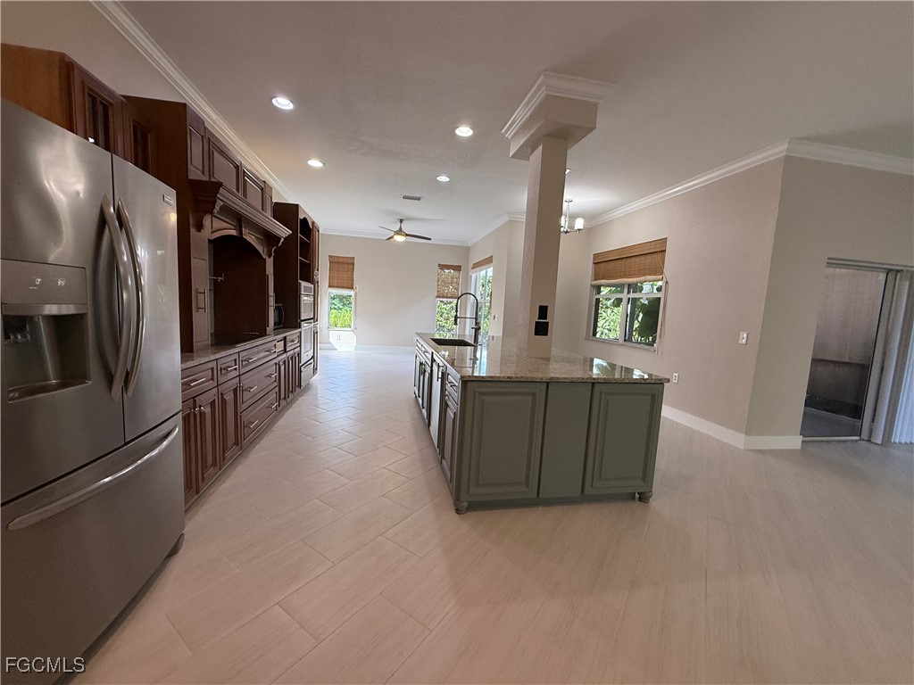 8689  Spring Mountain Way