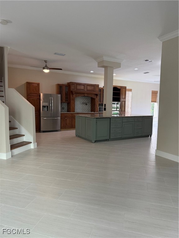 8689  Spring Mountain Way