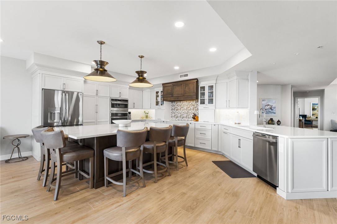 14250  Royal Harbour Court, Apt 913