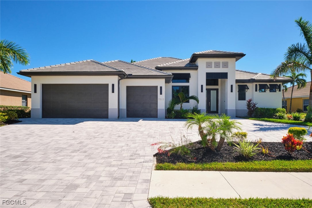 5513  Merlyn Lane