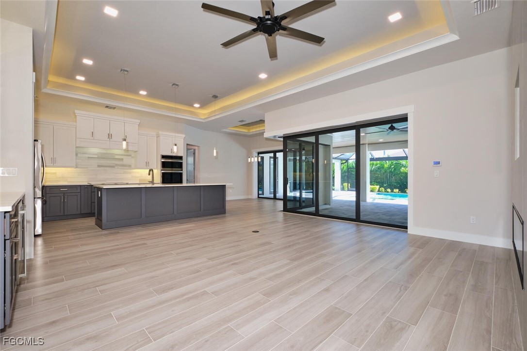 5513  Merlyn Lane
